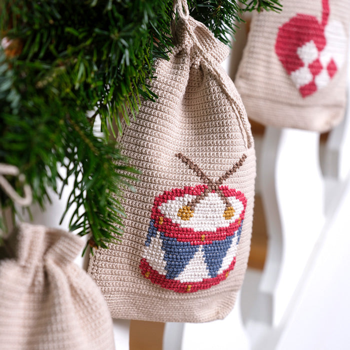 Classic Gift Bags - Crochet kit